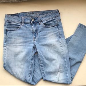 Light Wash AEO Jegging